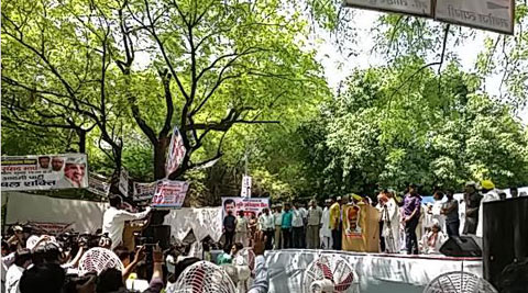 Farmer’s suicide at AAP rally: PM says death has shattered the nation, Congress demands FIR against Modi, Kejriwal