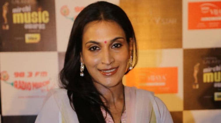 aishwarya dhanush, aishwarya dhanush films, aishwarya dhanush father, aishwarya dhanush husband, rajinikanth daughter, dhanush wife, aishwarya dhanush vai raja vai, vai raja vai, vai raja vai film
