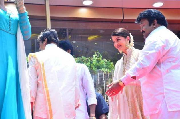 Aishwarya Rai, aishwarya rai bachchan, Amitabh bachchan, aishwarya rai pictures, aishwarya rai news, aishwarya pictures, Aishwarya Rai Bachchan Kalyan Jewellers, Amitabh bachchan Kalyan Jewellers, bollywood, entertainment
