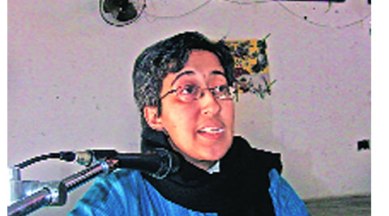 Prashant bhushan, AAP, Atishi Marlena, Arvind Kejriwal, AAP, AAP govt, delhi news, city news, city news, local news, delhi newsline