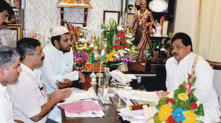 Dilip Gandhi, Tobacco traders, Tobacco ban, Tobacco cancer, traders Tobacco, Tobacco Dilip Gandhi, Pune news, india news, maharashtra news, india news, nation news