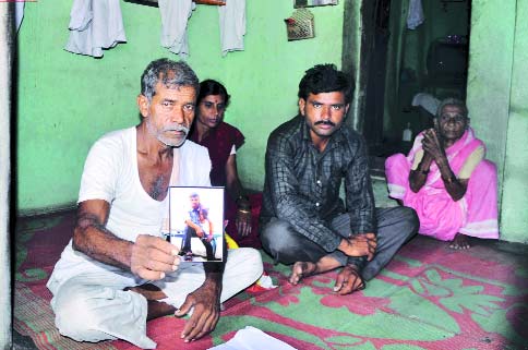 farmer suicide, rahul gandhi, rahul gandhi farmer rally, rahul gandhi kisan rally, kisan rally, farmer rally, farmer suicide, aap rally farmer suicide, farmer meet rahul gandhi, maharashtra farmers, rahul gandhi meet farmer, mumbai news, amravati news, india news, indian express news, indian express