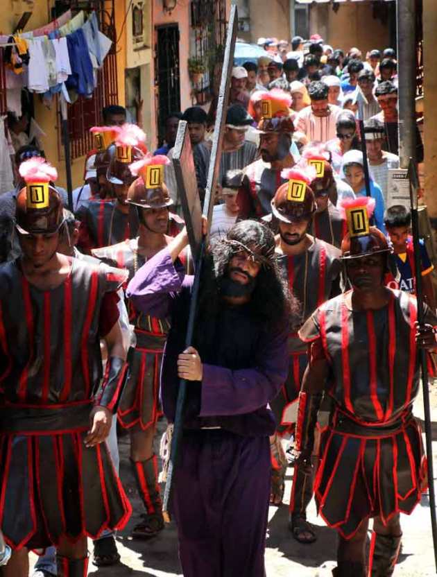 Good Friday, good friday worldwide, good friday india, good friday Filipino devotees, Filipino devotees, Jesus Christ, Philippines good friday, picture gallery, indian express picture gallery, indian express