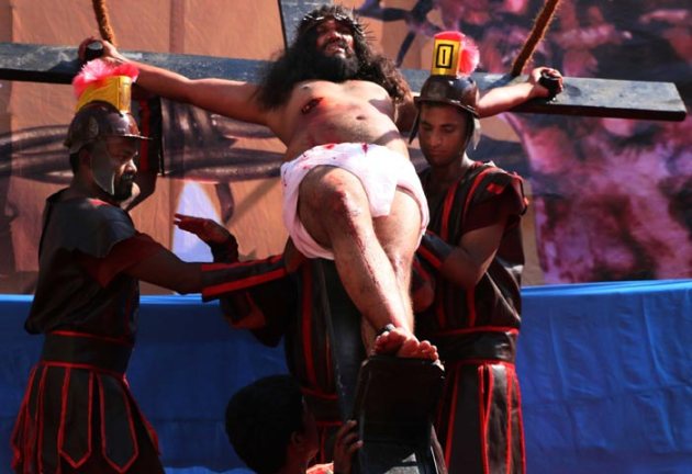 Good Friday, good friday worldwide, good friday india, good friday Filipino devotees, Filipino devotees, Jesus Christ, Philippines good friday, picture gallery, indian express picture gallery, indian express