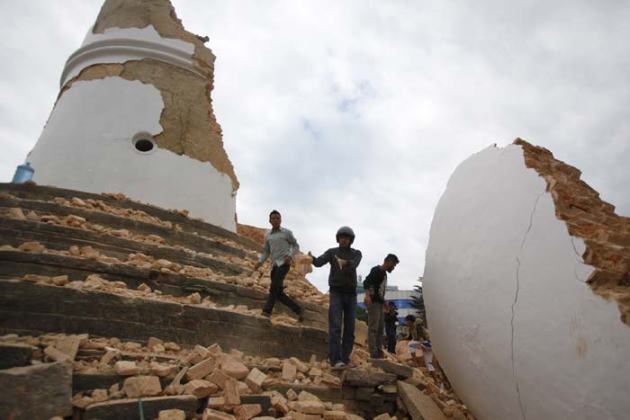 earthquake, delhi earthquake, earthquake india, earthquake epicentre, earthquake nepal, earthquake in india, earthquake tremors, earthquake in delhi, earthquake north india, earthquake pictures, earthquake damage, earthquake damage, earthquake causalties