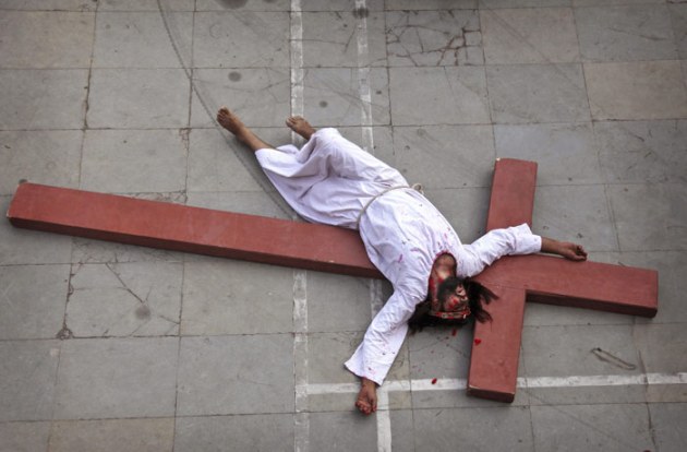 Good Friday, good friday worldwide, good friday india, good friday Filipino devotees, Filipino devotees, Jesus Christ, Philippines good friday, picture gallery, indian express picture gallery, indian express