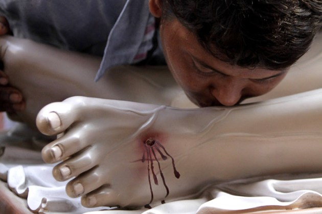 Good Friday, good friday worldwide, good friday india, good friday Filipino devotees, Filipino devotees, Jesus Christ, Philippines good friday, picture gallery, indian express picture gallery, indian express