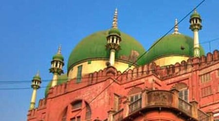 mosque, lucknow mosque, Barelvi sect, Deobandi sect, lucknow muslims sect clashes, muslim sect clashes lucknow, uttar pradesh news, lucknow news, india news, latest news