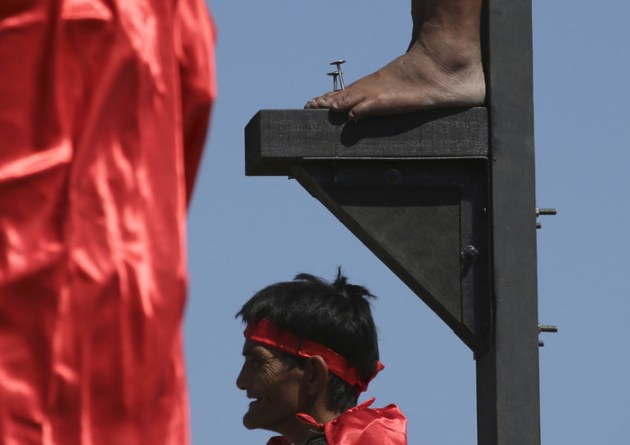 Good Friday, good friday worldwide, good friday india, good friday Filipino devotees, Filipino devotees, Jesus Christ, Philippines good friday, picture gallery, indian express picture gallery, indian express