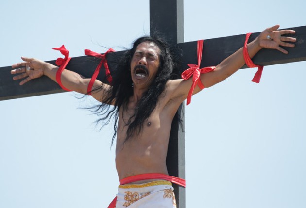Good Friday, good friday worldwide, good friday india, good friday Filipino devotees, Filipino devotees, Jesus Christ, Philippines good friday, picture gallery, indian express picture gallery, indian express