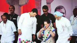 Rahul Gandhi, Sonia Gandhi, Manmohan Singh