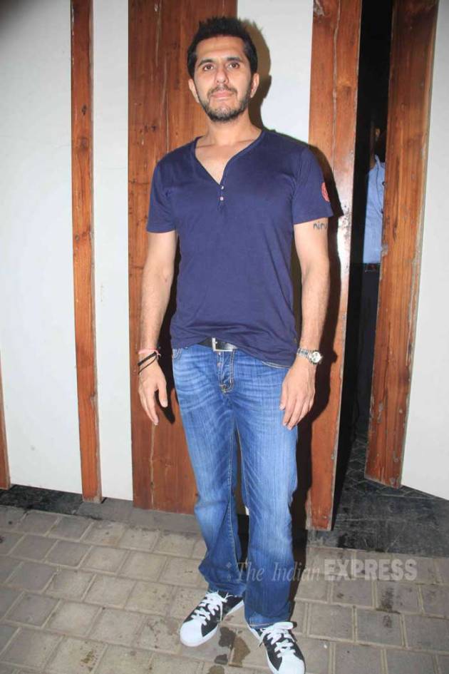 shah rukh khan, shah rukh khan pictures, shah rukh khan films, srk pics, jay bhanushali, ek paheli leela, jay bhanushali leela, farhan akhtar, vikas bahl, jackky bhagnani, isha koppikar