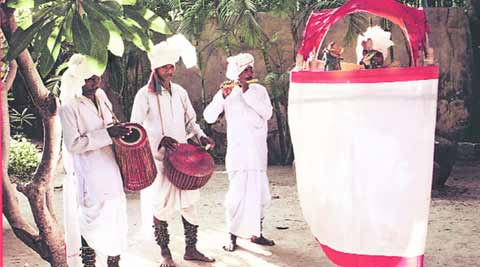 santhals, santals, shantiniketan, shantiniketan santhals, shantiniketan santals, santal exhibition, santhal exhibition, santal music exhibition, santhal music exhibition, delhi exhibition, talk