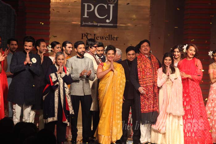 shabana azmi, farhan akhtar, javed akhtar, sonakshi sinha, shatrughan sinha, amitabh bachchan