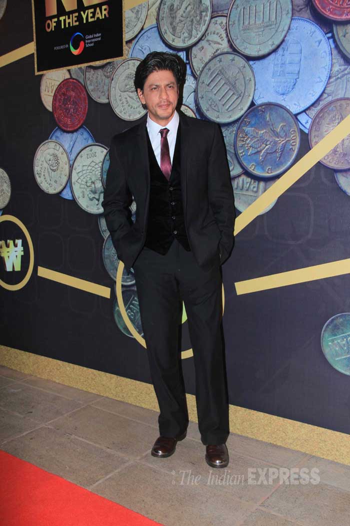 shah rukh khan, shah rukh khan pictures, shah rukh khan films, srk pics, jay bhanushali, ek paheli leela, jay bhanushali leela, farhan akhtar, vikas bahl, jackky bhagnani, isha koppikar