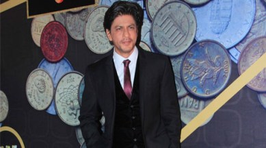 shah rukh khan, kashmir shoot, srk kashmir again, shah rukh khan kashmir shoot, srk kashmir, srk cm mufti mohammad, srk jab tak hai jaan, srk grandmother kashmir origin, king khan movies in kashmir, shah rukh khan kashmir again, yash chopra srk film, bollywood news, entertainment news