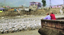 http://images.indianexpress.com/2015/04/uttarkashi-flash-floods.jpg