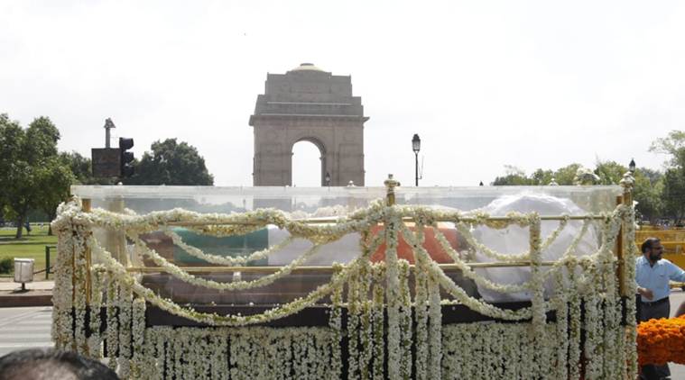 Image result for Atal Bihari Vajpayee Cremation held on bank of Yamuna