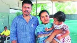 vadodara municipal corporation, vmc, vmc encroachment, gotri, gotri businessman attacked, gotri civillian attacked, vmc officials assault, assault, vadodara news, india news