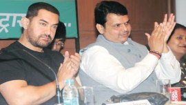 Devendra Fadnavis, Aamir Khan, Saptapadi, Swachh Maharashtra Abhiyan, Fadnavis Saptapadi, Fadnavis Swachh Maharashtra Abhiyan, Swachh Maharashtra campaign, Mumbai latest news