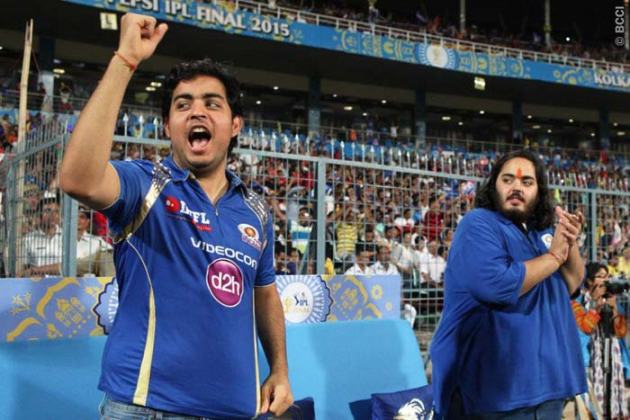 Happy owners! Nita Ambani, sons Akash and Anant are all smiles after MI win | Sports Gallery News,The Indian Express | Page 5 Happy owners! Nita Ambani, sons Akash and Anant are all smiles after MI win | Sports Gallery News,The Indian Express | Page 5