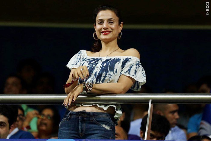 MI vs CSK, CSK vs MI, Mumbai Indians, Amitabh Bachchan, Sachin Tendulkar, Amitabh, sachin, Abhishek Bachchan, Rohit Sharma, Ritika Sajedh, Rohit Ritika, Cricket Photos, IPL Photos, MI CSK photos, IPL 8, Cricket
