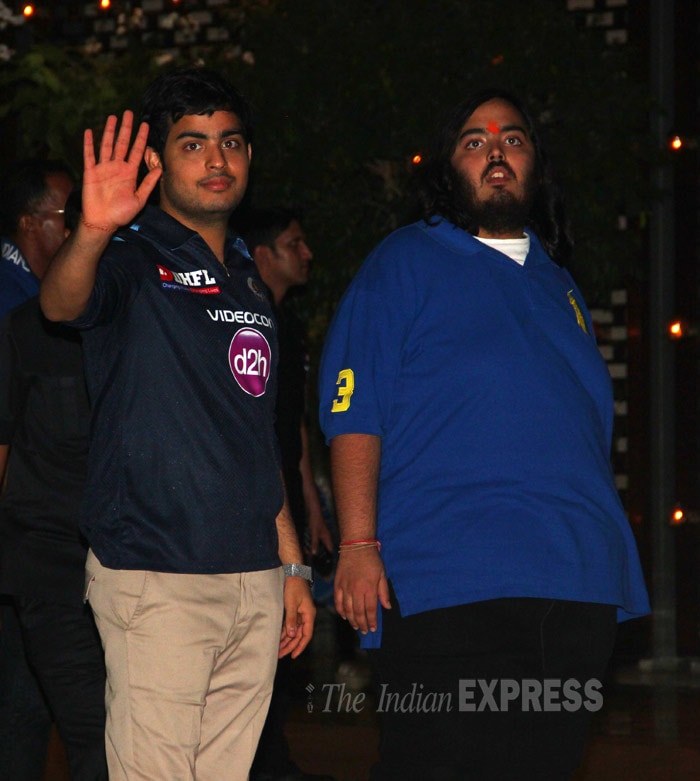 Mumbai Indians, Mumbai Indians party, Mumbai Indians Ambani, Nita Ambani, Mukesh Ambani, Sachin Tendulkar, Abhishek Bachchan, MI IPL, IPL Final, MI IPL Final, Ambani party MI, MI Party, Sports