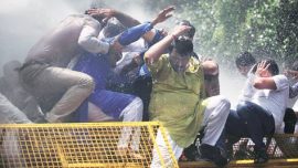 BJP, Delhi BJP, Delhi BJP protest, Arvind Kejriwal, Kejriwal effigy, BJP protest outside kejriwal residence, BJP kejriwal protest, Delhi government, Delhi latest news