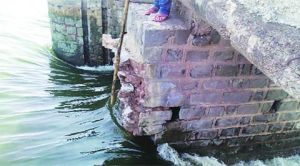 blast, blast on barrage, neera river, sand mafia, pune police, pune news, city news, local news, pune newsline, Indian Express