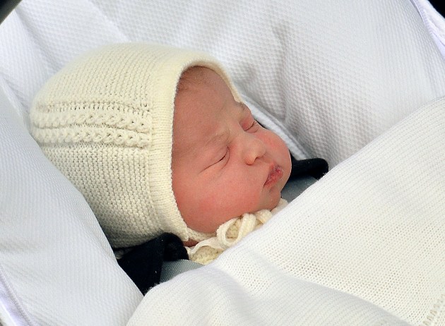 royal baby, royal baby girl photos, kate middleton photos, photos royal baby, photos kate middleton, prince williams daughter photos, royal daughter photos, britain royal baby, britain royal baby photos, UK news, Europe News, World News