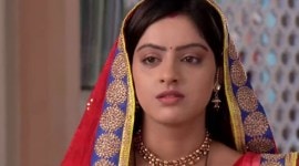 Deepika Singh, Diya aur Bati Hum, Deepika Singh Sandhya Rathi, Deepika Singh Star Plus, Deepika Singh Diya Aur Bati Hum, Deepika Singh in Temple, Deepika Singh in Diya Aur Bati Hum, Deepika Singh TV Show, Bollywood News, Entertainment news