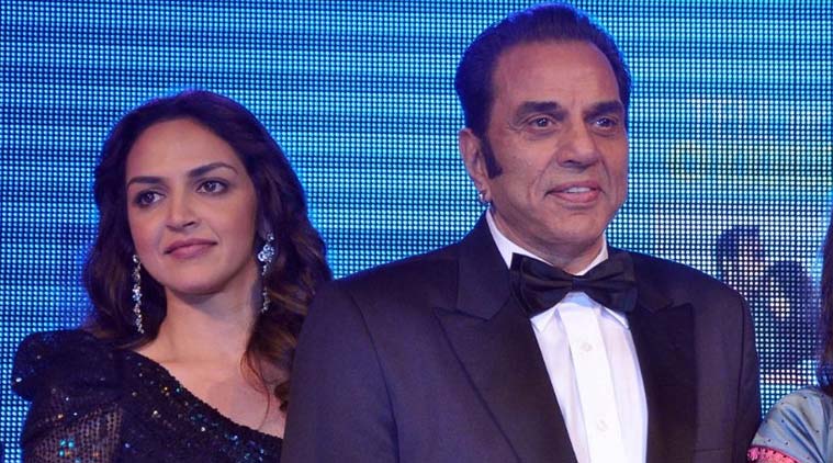 dharmendra, esha deol, actor dharmendra, dharmendra hospital, dharmendra health, dharmendra daughter, dharmendra esha deol, dharmendra illness, actress esha deol, entertainment news, dharmendra news, dharmendra updates