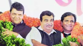 Niitn Gadkari, Devendra fadnavis, Gadkari in kolhapur, BJP, Congress, land acquisition law, VMC polls, mumbai news, city news, local news, maharashtra news, airlines news, Indian Express