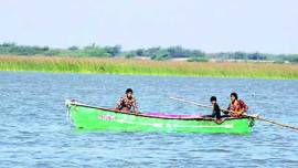 Home Ministry, Tracking devices for Fishing Vessels, ID cards for Fishing Vessels, Monitoring Movement of Fishing Vessels home Ministry, Department of Animal Husbandry, Dairying and Fisheries under the Agriculture Ministry, coastline Security, Home ministry Coastline Security, Fishermen Boat monitoring Home Ministry, Latest news, Security news, national News, India News