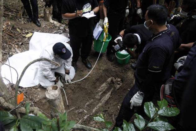 human trafficking, malaysia, malaysia human trafficking camp, rohingya muslims, rohingya muslims human trafficking, captive camp, human trafficking camp, thailand, malaysia thailand border, world news, photos, world photos