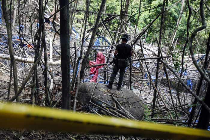 human trafficking, malaysia, malaysia human trafficking camp, rohingya muslims, rohingya muslims human trafficking, captive camp, human trafficking camp, thailand, malaysia thailand border, world news, photos, world photos