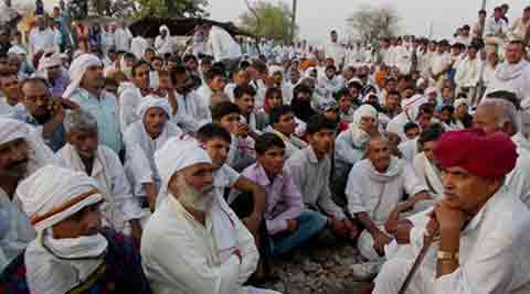 Gujjars adamant on holding talks in Bayana; rail tracks remain blocked ...