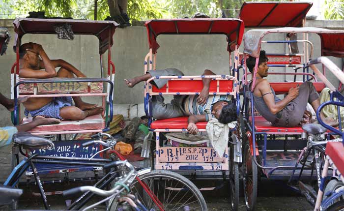 heat wave, india summer, india heat, heat, delhi heat wave, andhra pradesh heat wave, telangana heat wave, heat wave news, heat wave kills, heat wave kills people, heat wave dead, dead heat, heat india dead, death, summer death, summer, india news, india photos, summer photos, heat wave photos