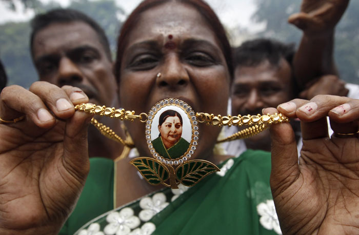 Jayalalithaa, Jayalalithaa acquitted, Jayalalithaa celebrations, Jayalalithaa AIADMK, Jayalalithaa wealth case, Jayalalithaa graft case, Jayalalithaa AIADMK, Wealth case, AIADMK Celebrations, AIADMK workers, Jayalalithaa news, AIADMK news, india politics, indian news, indian express
