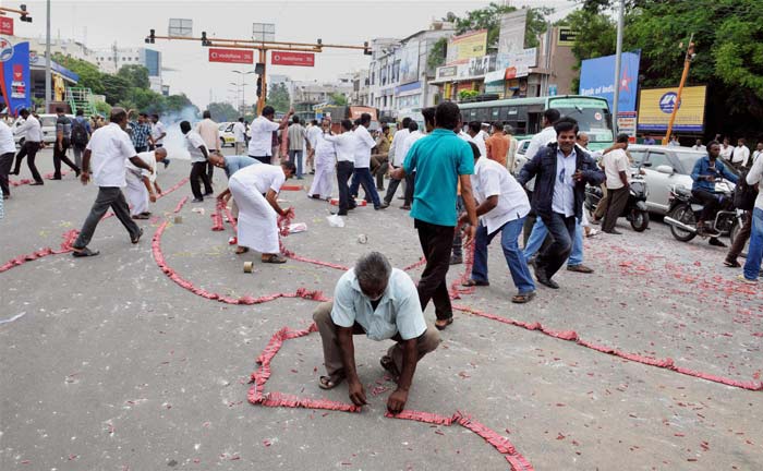 Jayalalithaa, Jayalalithaa acquitted, Jayalalithaa celebrations, Jayalalithaa AIADMK, Jayalalithaa wealth case, Jayalalithaa graft case, Jayalalithaa AIADMK, Wealth case, AIADMK Celebrations, AIADMK workers, Jayalalithaa news, AIADMK news, india politics, indian news, indian express