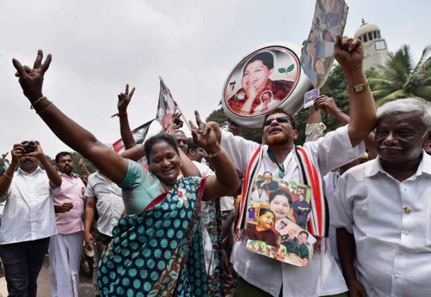 Jayalalithaa, Jayalalithaa acquitted, Jayalalithaa celebrations, Jayalalithaa AIADMK, Jayalalithaa wealth case, Jayalalithaa graft case, Jayalalithaa AIADMK, Wealth case, AIADMK Celebrations, AIADMK workers, Jayalalithaa news, AIADMK news, india politics, indian news, indian express