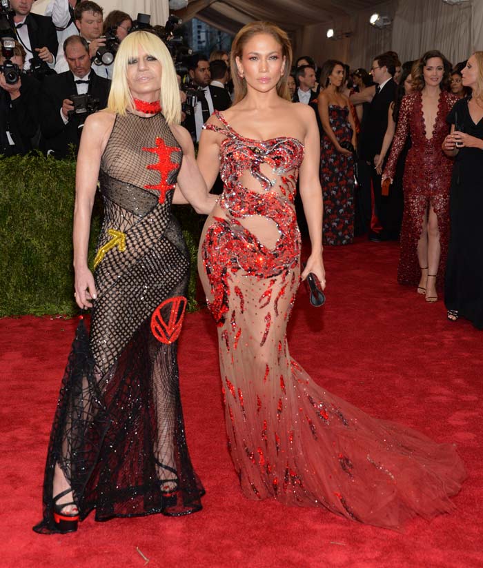 Jennifer Lopez, Donatella Versace