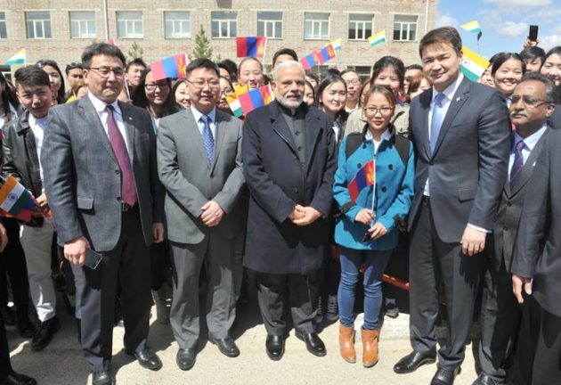 Modi in Mangolia, Narendra Modi, PM Modi, PM Modi in Mongolia, India Mongolia, Mongolian PM, PM Chimed Saikhanbileg, Modi Saikhanbileg, Saikhanbileg Modi meeting, Modi news, India news, Mongolia news, world news