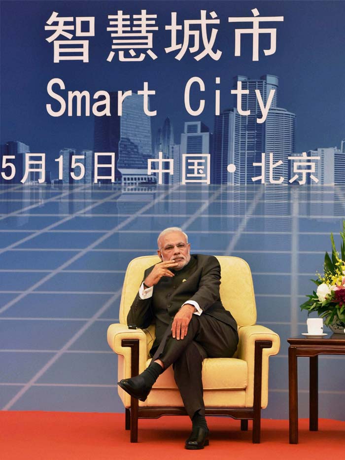 Narendra Modi, Modi China visit, Modi visits China, Li Keqiang, Modi Li Keqiang, Modi meets Li Keqiang, India-China Forum, Modi Beijing, Modi China visit, World news