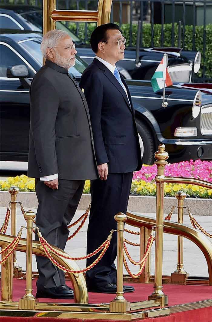 Narendra Modi, Modi China visit, Modi visits China, Li Keqiang, Modi Li Keqiang, Modi meets Li Keqiang, India-China Forum, Modi Beijing, Modi China visit, World news