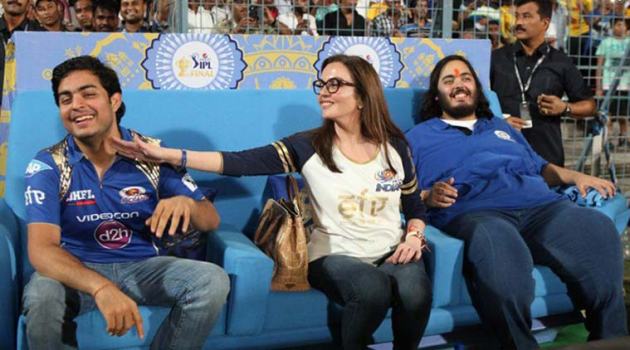 Happy owners! Nita Ambani, sons Akash and Anant are all smiles after MI win | Sports Gallery News,The Indian Express | Page 5 Happy owners! Nita Ambani, sons Akash and Anant are all smiles after MI win | Sports Gallery News,The Indian Express | Page 5