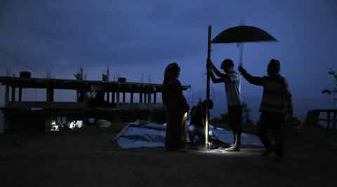 Nepal earthquake: As death toll crosses 6,624, govt says no possibility of finding more survivors