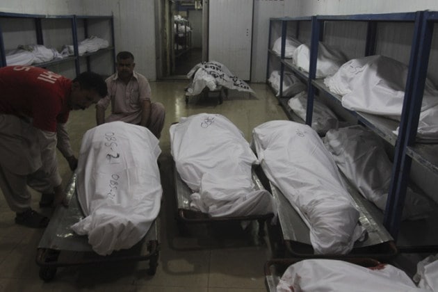 Karachi, Karachi Terror Attack, Karachi Gunmen Attack, Karachi Bus Attack, Karachi Terrorist Attack, Karachi Bus Attack by Gunmen, Gunmen Attack Bus In Karachi, Terror attack in Karachi, india news, Karachi News, Pakistan News