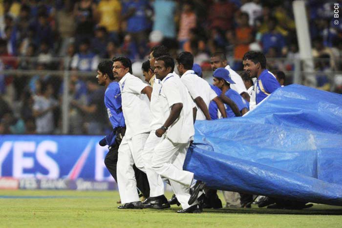 MI vs DD, DD vs MI, Mumbai Indians, Delhi Daredevils, Yuvraj Singh, Sachin Tendulkar, Indian Premier League Photos, IPL 2015, IPL Photos, Rohit Sharma, Rohit Sharma fiancee, Rohit Sharma fiancee photos, cricket photos