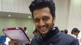 Riteish deshmukh, masti, grand masti, Riteish deshmukh Nostalgic, Riteish deshmukh masti, Riteish deshmukh Genelia, Ajay Devgan, Aftab Shivdasani, Vivek Oberoi, Lara Dutta, Riteish deshmukh ek villain, Riteish deshmukh lai bhari, Riteish genelia deshmukh, Riteish deshmukh actor, Riteish deshmukh films, masti, ek villain, lai bhari, bollywood, entertainment news